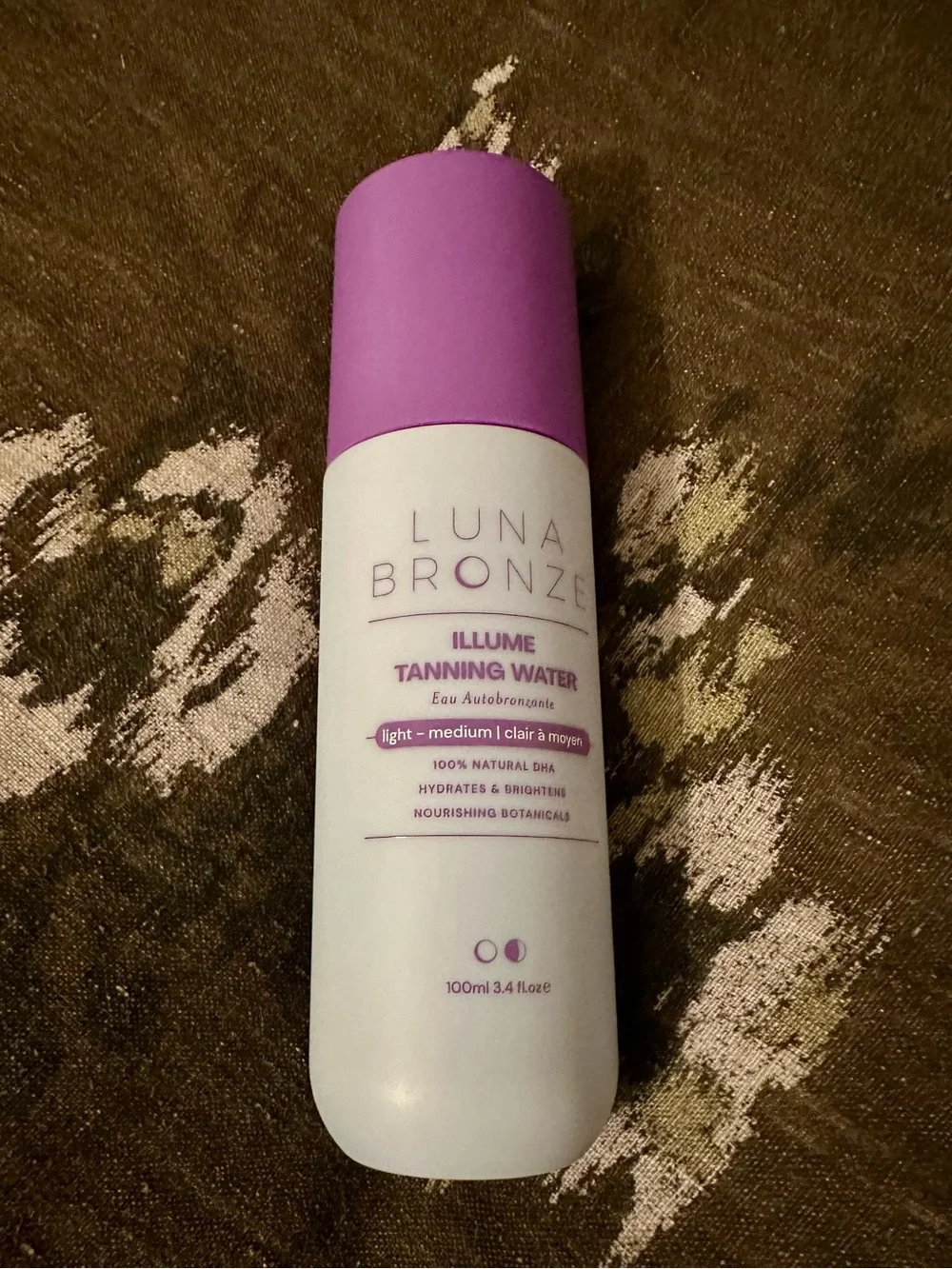 Luna Bronze Illume Tanning Water — Light/Medium